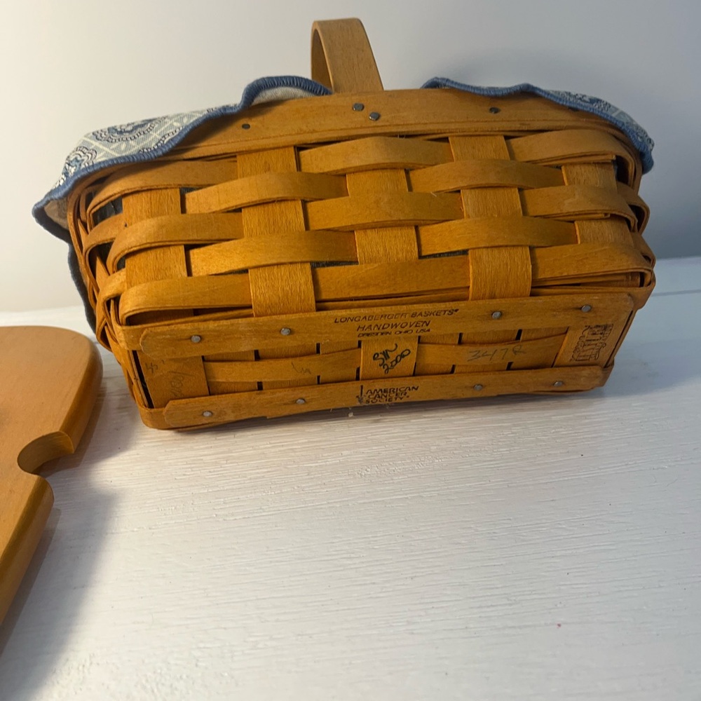 Longaberger Horizon of Hope Basket with Blue Lining - Picture 5 of 15